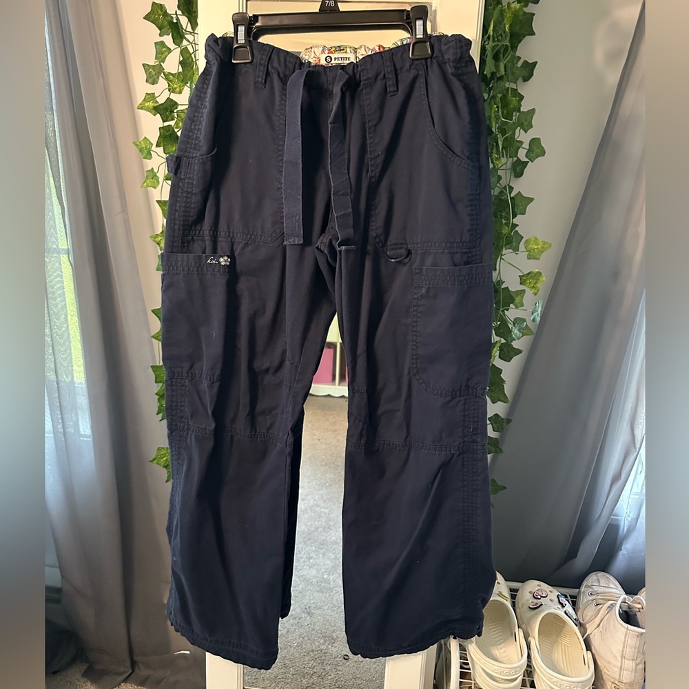 navy blue small petite scrub pants! brand: koi (or small regular)
